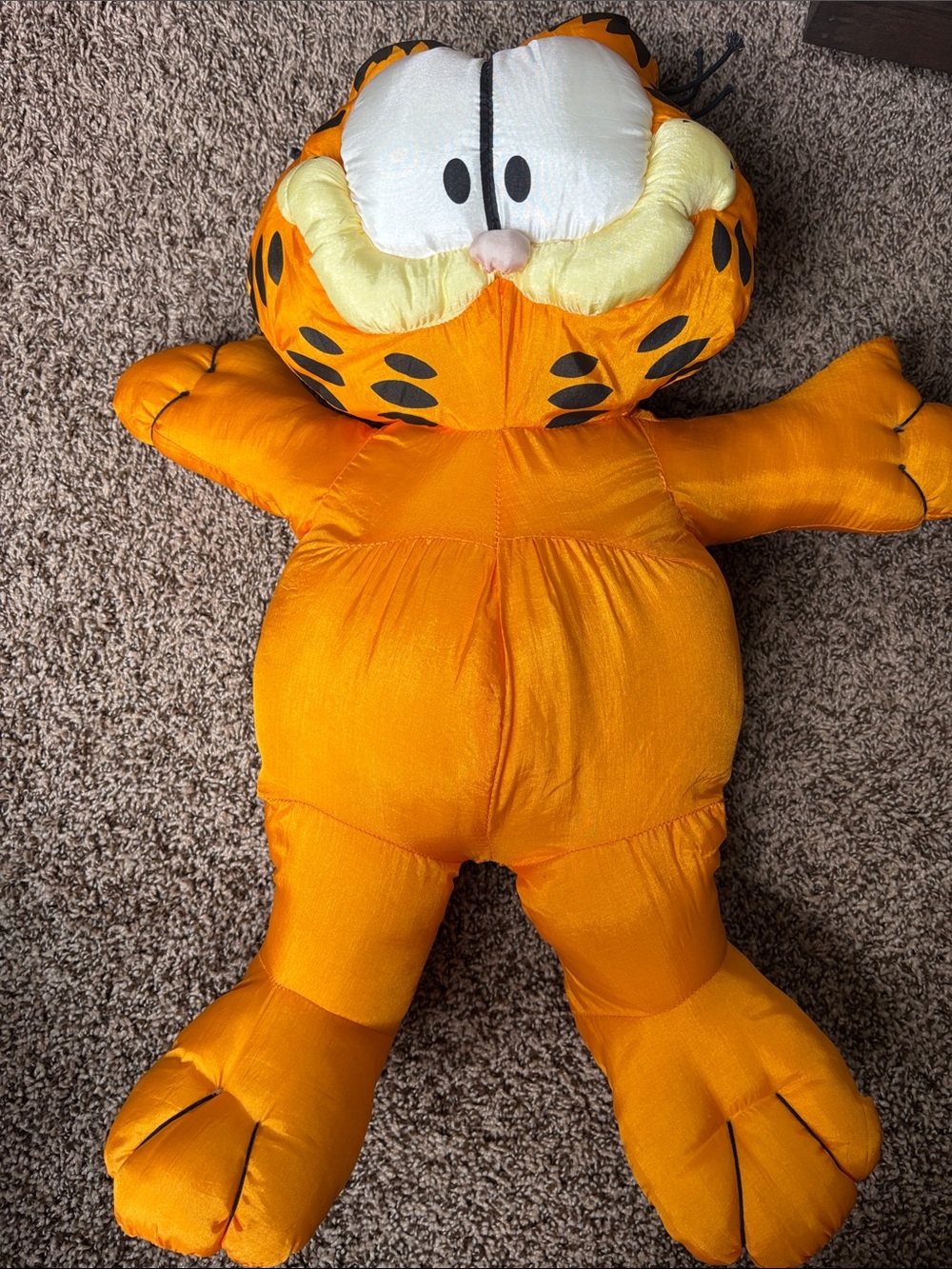 Vintage 1981 Garfield Plush 22” Jumbo Giant Cat United Features Syndicate Nylon